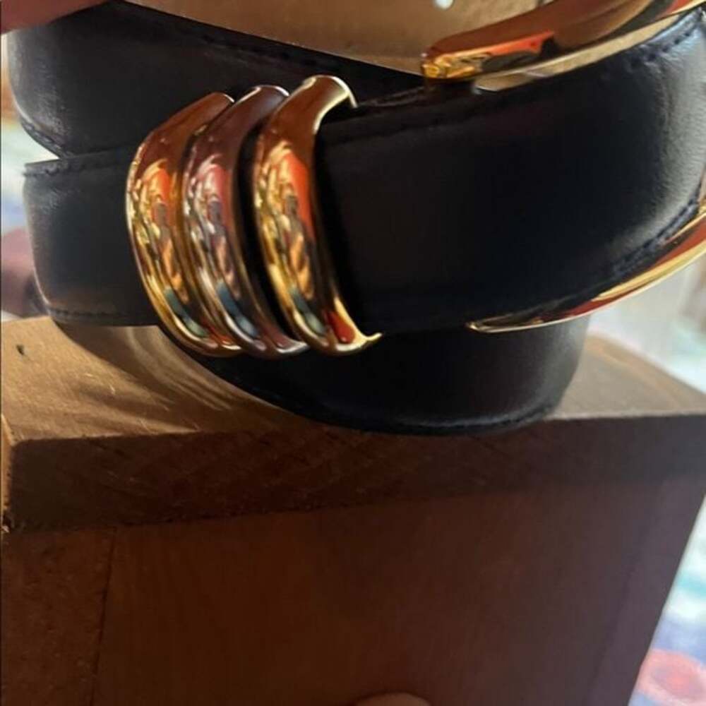 Women’s Blue Leather Belt with Silver Buckle M
38” long - Picture 2 of 4